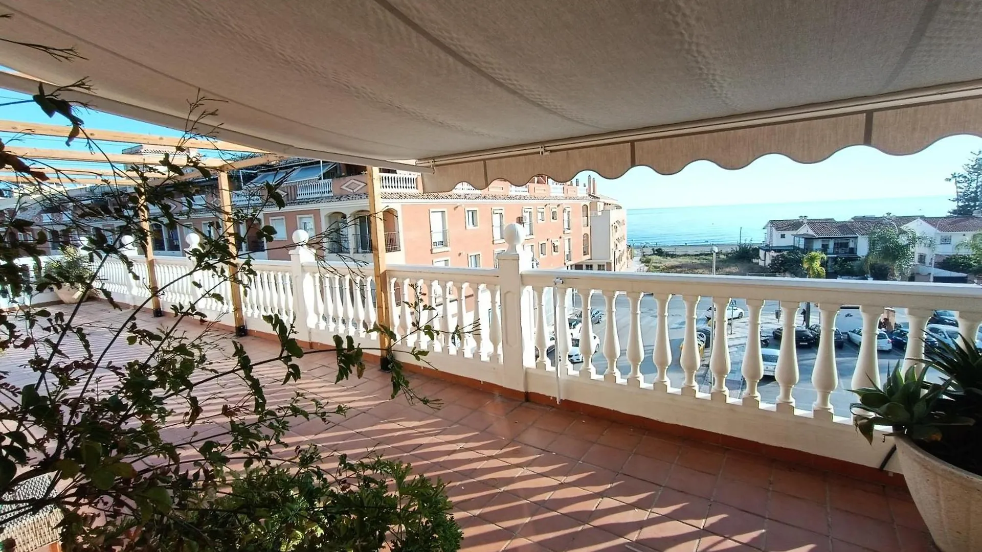 Lovely Penthouse In Front Of The Beach With Free Parking Málaga Apartamento