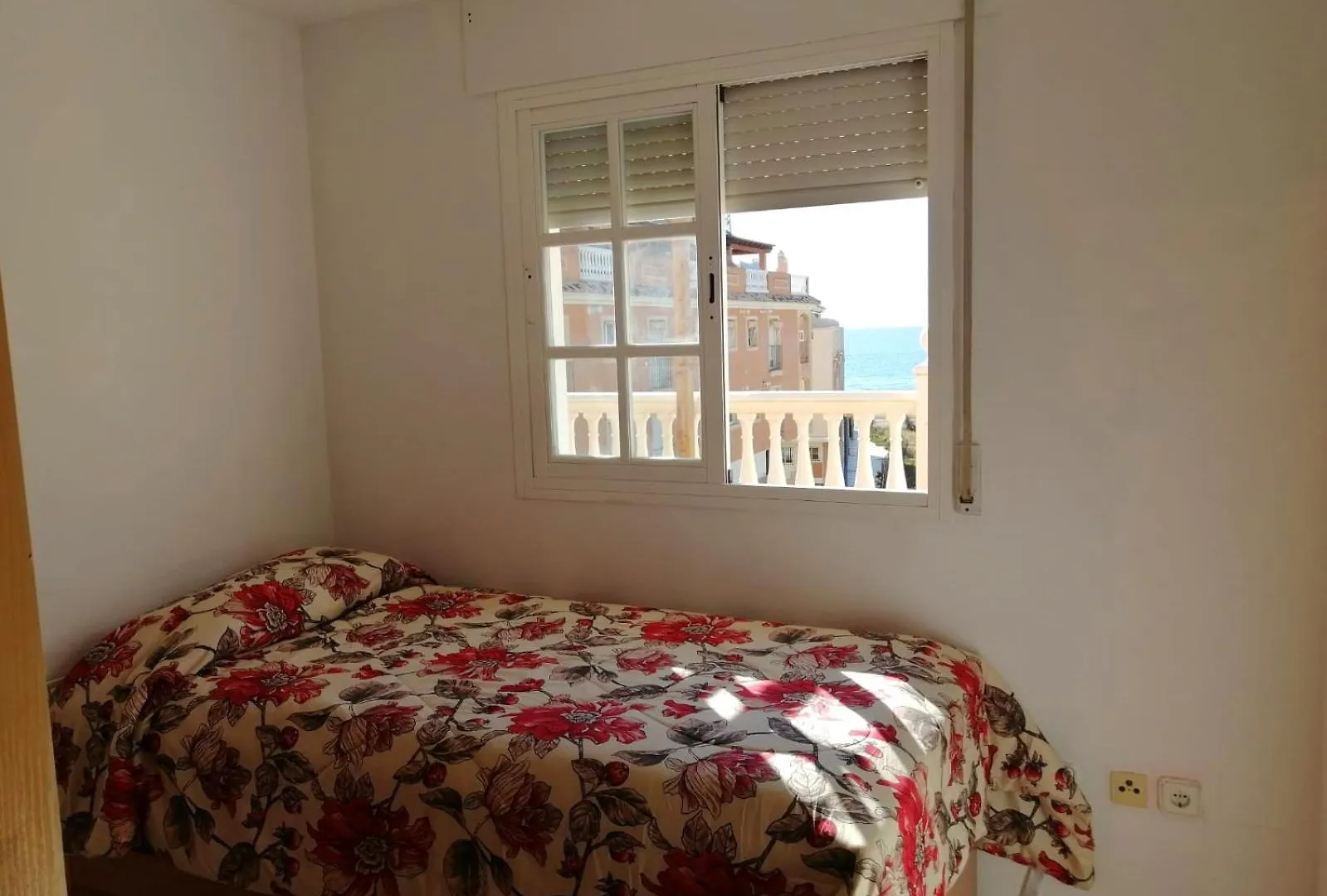 Lovely Penthouse In Front Of The Beach With Free Parking Málaga Espagne