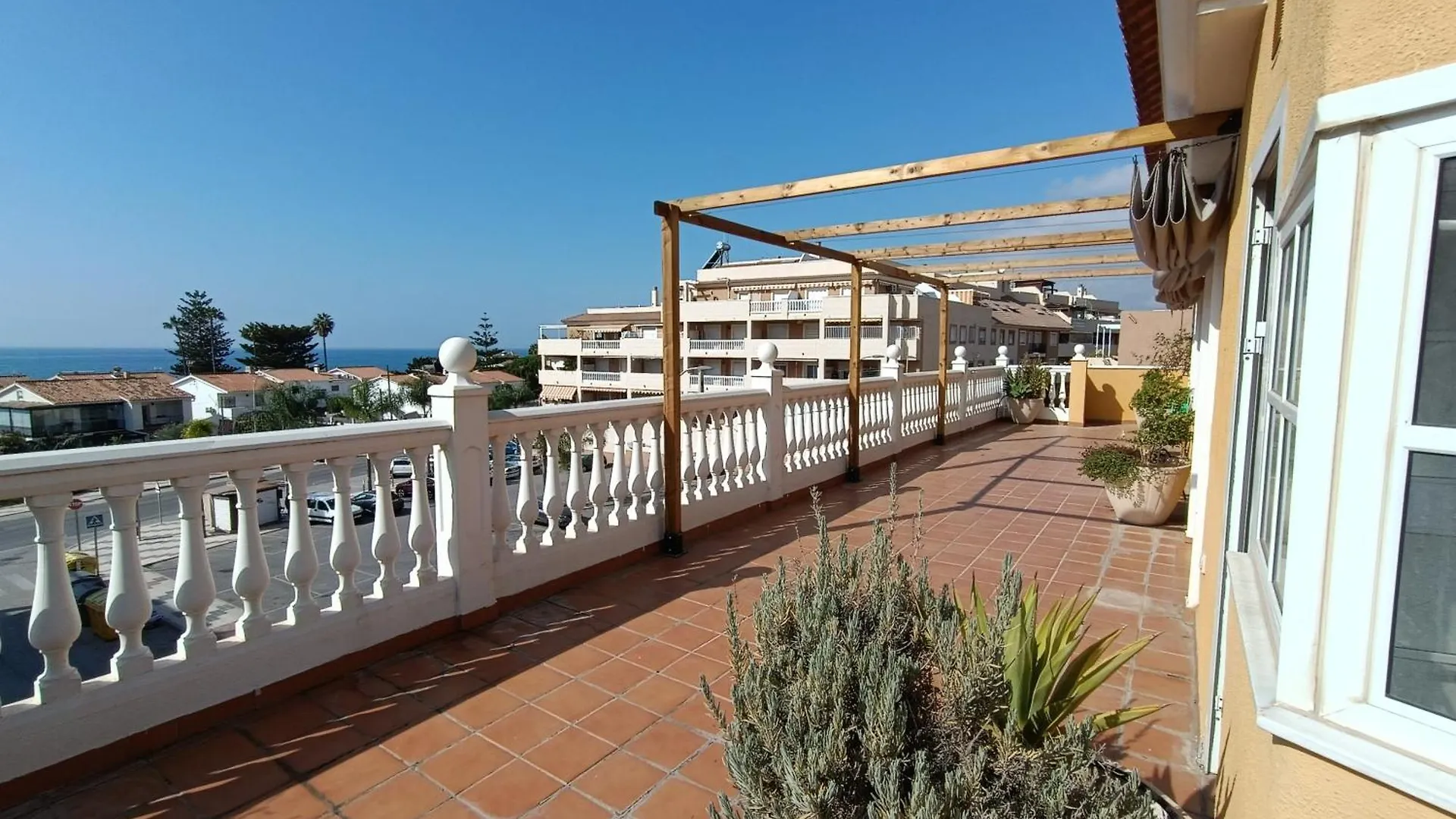 Lovely Penthouse In Front Of The Beach With Free Parking Málaga 0*,