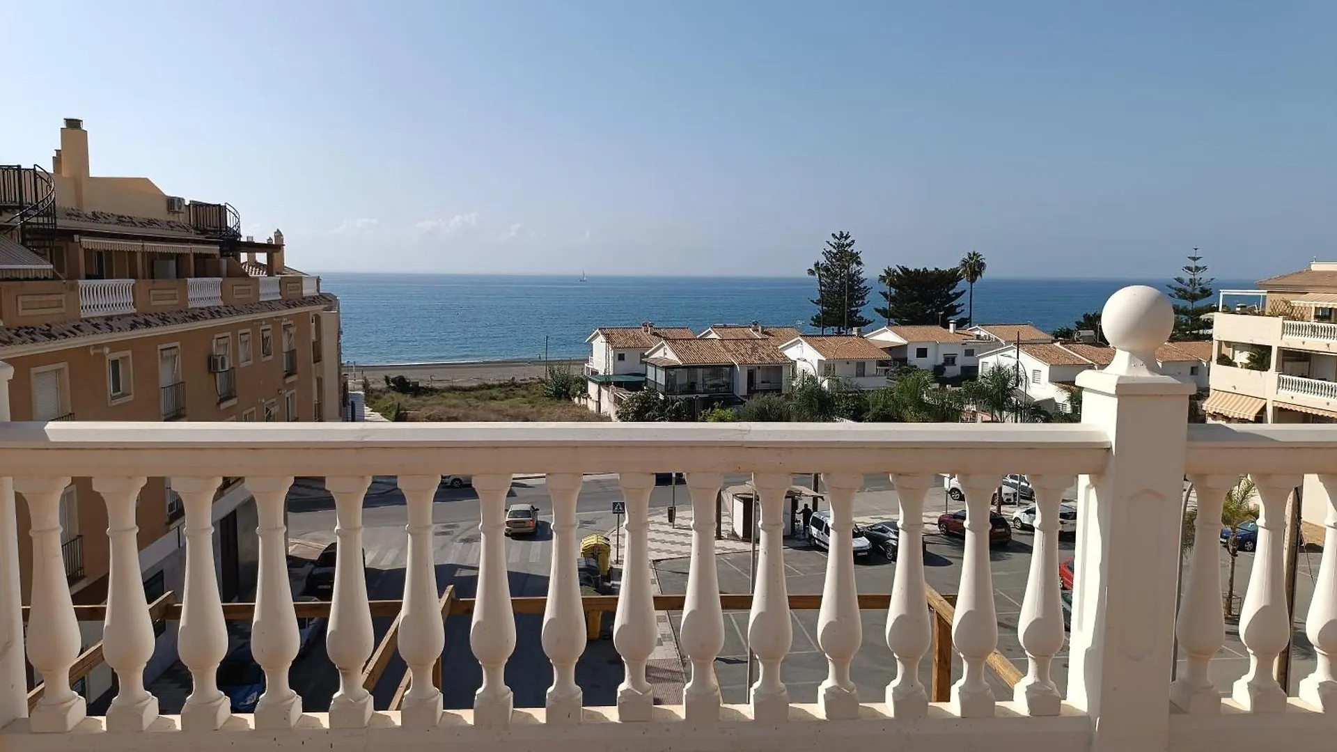 Appartement Lovely Penthouse In Front Of The Beach With Free Parking Málaga